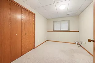 2045 Meadowdale Dr NW, Grand Rapids, MI 49504 - Photo 30