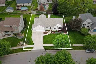 2045 Meadowdale Dr NW, Grand Rapids, MI 49504 - Photo 42