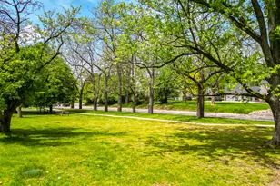 33277 W 11 Mile Rd, Farmington, MI 48336 - Photo 4