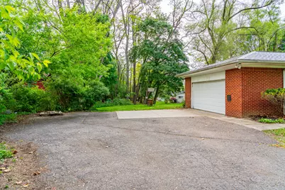 33277 W 11 Mile Road, Farmington, MI 48336 - Photo 6