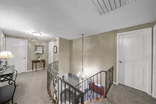 2595 Fox Chase Dr, Troy, MI 48098 - Photo 38