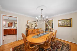 2595 Fox Chase Dr, Troy, MI 48098 - Photo 18
