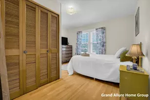 446 Knapp St NE, Grand Rapids, MI 49505 - Photo 14