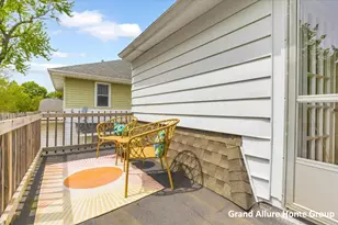 446 Knapp St NE, Grand Rapids, MI 49505 - Photo 24