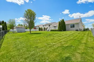 7353 Maplelawn Dr, Ypsilanti, MI 48197 - Photo 38