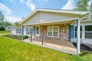 120 Kathy Ln, Brooklyn, MI 49230 - Photo 2
