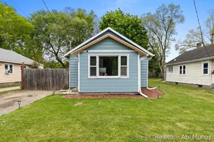 2852 Longstreet Ave SW, Wyoming, MI 49509 - Photo 1