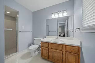 41520 Janet Cir, Clinton, MI 48038 - Photo 22
