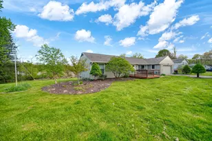 1729 Plateau Dr, Jackson, MI 49203 - Photo 2