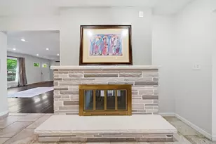 1729 Plateau Dr, Jackson, MI 49203 - Photo 14