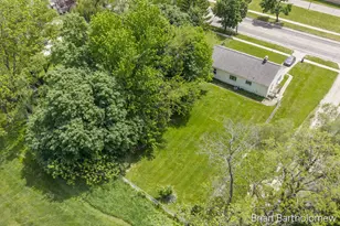 1635 Burton St SE, Grand Rapids, MI 49506 - Photo 2
