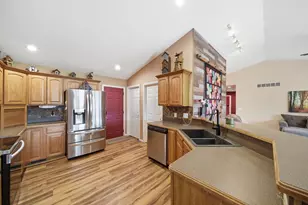 329 O'Brian Dr, Milan, MI 48160 - Photo 6