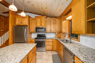 6610 Riga Ave NE, Rockford, MI 49341 - Photo 10