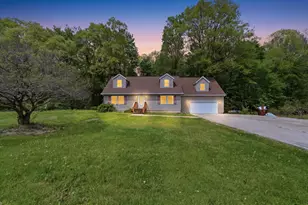 9949 Crofoot Rd, Fowlerville, MI 48836 - Photo 1