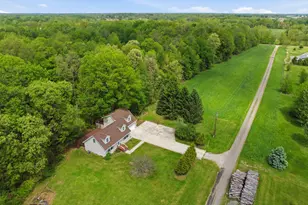 9949 Crofoot Rd, Fowlerville, MI 48836 - Photo 2