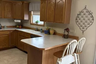 8876 Swancrest Dr, Saginaw, MI 48609 - Photo 18