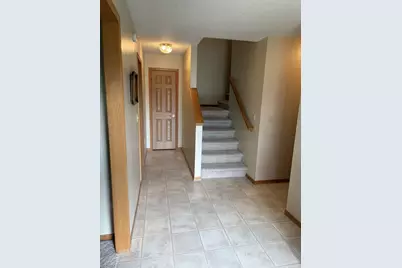 8876 Swancrest Drive, Saginaw, MI 48609 - Photo 6