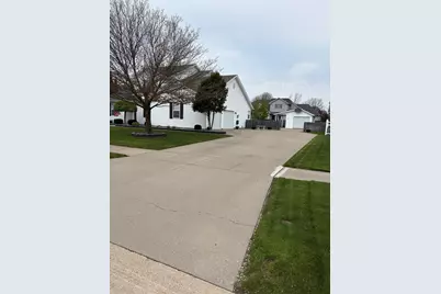 8876 Swancrest Drive, Saginaw, MI 48609 - Photo 2
