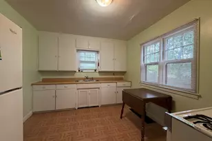 905 Bryant St, Kalamazoo, MI 49001 - Photo 8