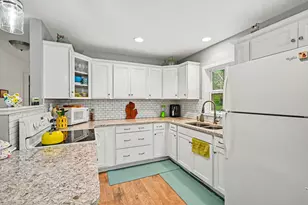 51509 Summit St, Paw Paw, MI 49079 - Photo 8