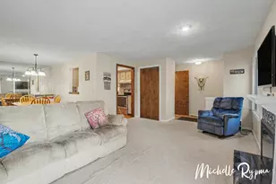 840 Brook Village Ct, Holland, MI 49423 - Photo 10