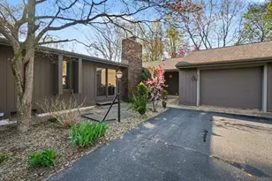 840 Brook Village Ct, Holland, MI 49423 - Photo 6