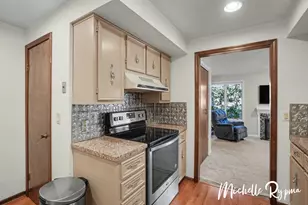 840 Brook Village Ct, Holland, MI 49423 - Photo 16
