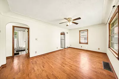 853 Addison, Adrian, MI 49221 - Photo 10