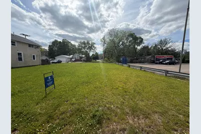 118 S Main Street, Lawton, MI 49065 - Photo 1
