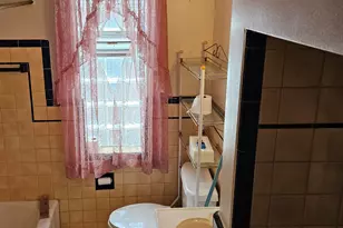 15237 Carlisle St, Detroit, MI 48205 - Photo 6