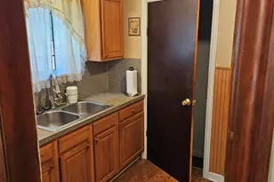 15237 Carlisle St, Detroit, MI 48205 - Photo 10