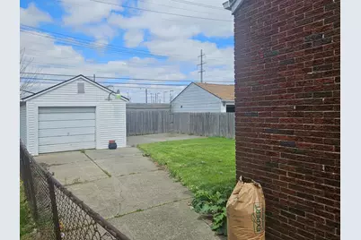15237 Carlisle Street, Detroit, MI 48205 - Photo 2