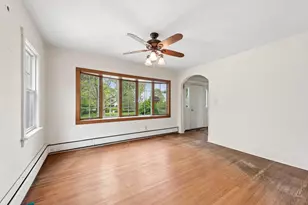 415 Ridgeway St, Saint Joseph, MI 49085 - Photo 12