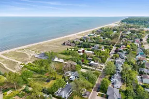 415 Ridgeway St, Saint Joseph, MI 49085 - Photo 36