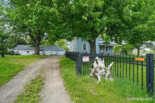 9615 10 Mile Rd NE, Rockford, MI 49341 - Photo 2