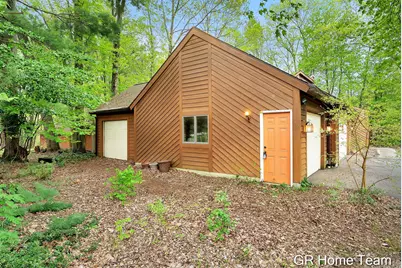 16296 Red Pine Court, Holland, MI 49424 - Photo 10