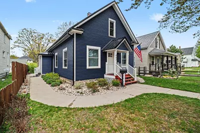 603 N Rowe Street, Ludington, MI 49431 - Photo 2