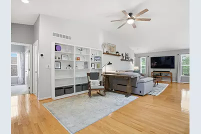 9960 Tioga Court, Pinckney, MI 48169 - Photo 8