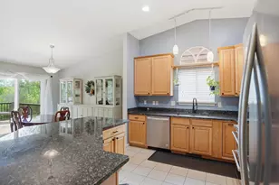 9960 Tioga Ct, Pinckney, MI 48169 - Photo 14