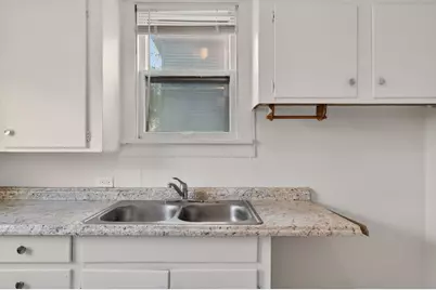 242 W High Street, Jackson, MI 49203 - Photo 22