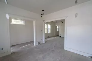 2439 Maxwell St, Detroit, MI 48214 - Photo 4