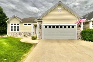 115 Stony Ridge Ct, Hillsdale, MI 49242 - Photo 2