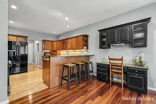 2320 Red Oak Ct NW, Grand Rapids, MI 49504 - Photo 10