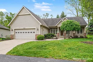 2320 Red Oak Ct NW, Grand Rapids, MI 49504 - Photo 22