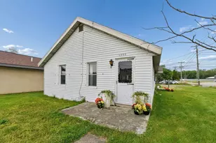 4209 Post Ct, Bridgman, MI 49106 - Photo 2