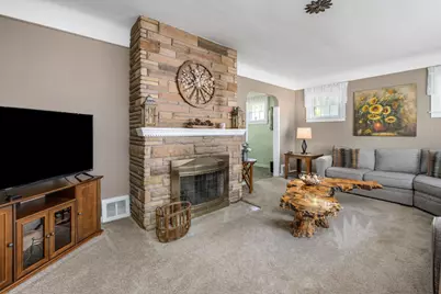 1023 Longfellow Avenue, Royal Oak, MI 48067 - Photo 2