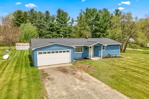 1240 E Hastings Lake Rd, Jonesville, MI 49250 - Photo 10