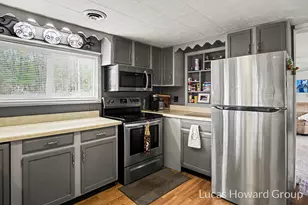 10041 Neil Dr, Six Lakes, MI 48886 - Photo 6