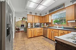 111 S Fremont St, Lawton, MI 49065 - Photo 8