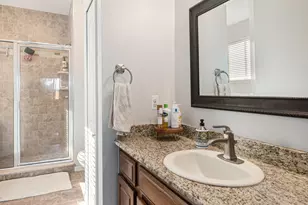 47376 Hidden Meadows Dr, Macomb, MI 48044 - Photo 16